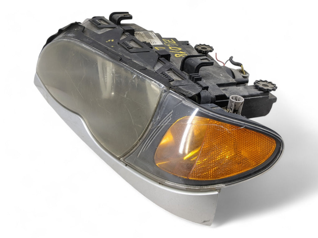  2002 - 2005 BMW 3 SERIES E46 SEDAN WAGON HALOGEN (ნაკაწრებიანი) ფარი მარცხენა, used